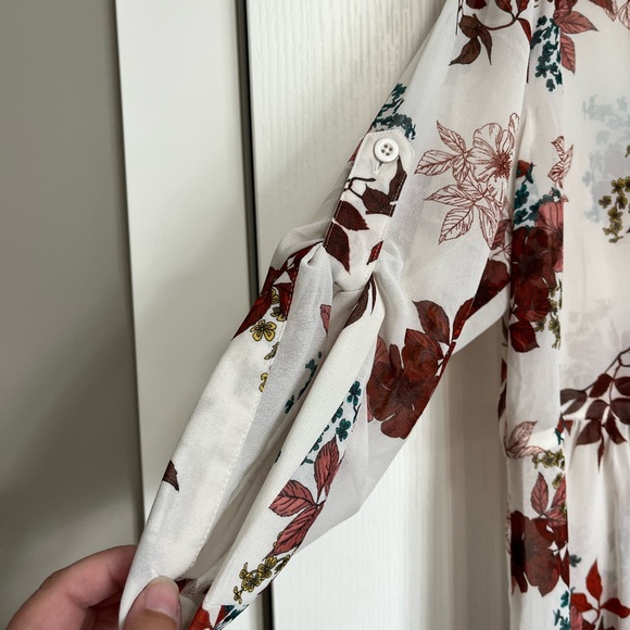 Torrid Lexie Hi-Low White Burgundy Floral Babydoll Tunic size 0X - Picture 2 of 7